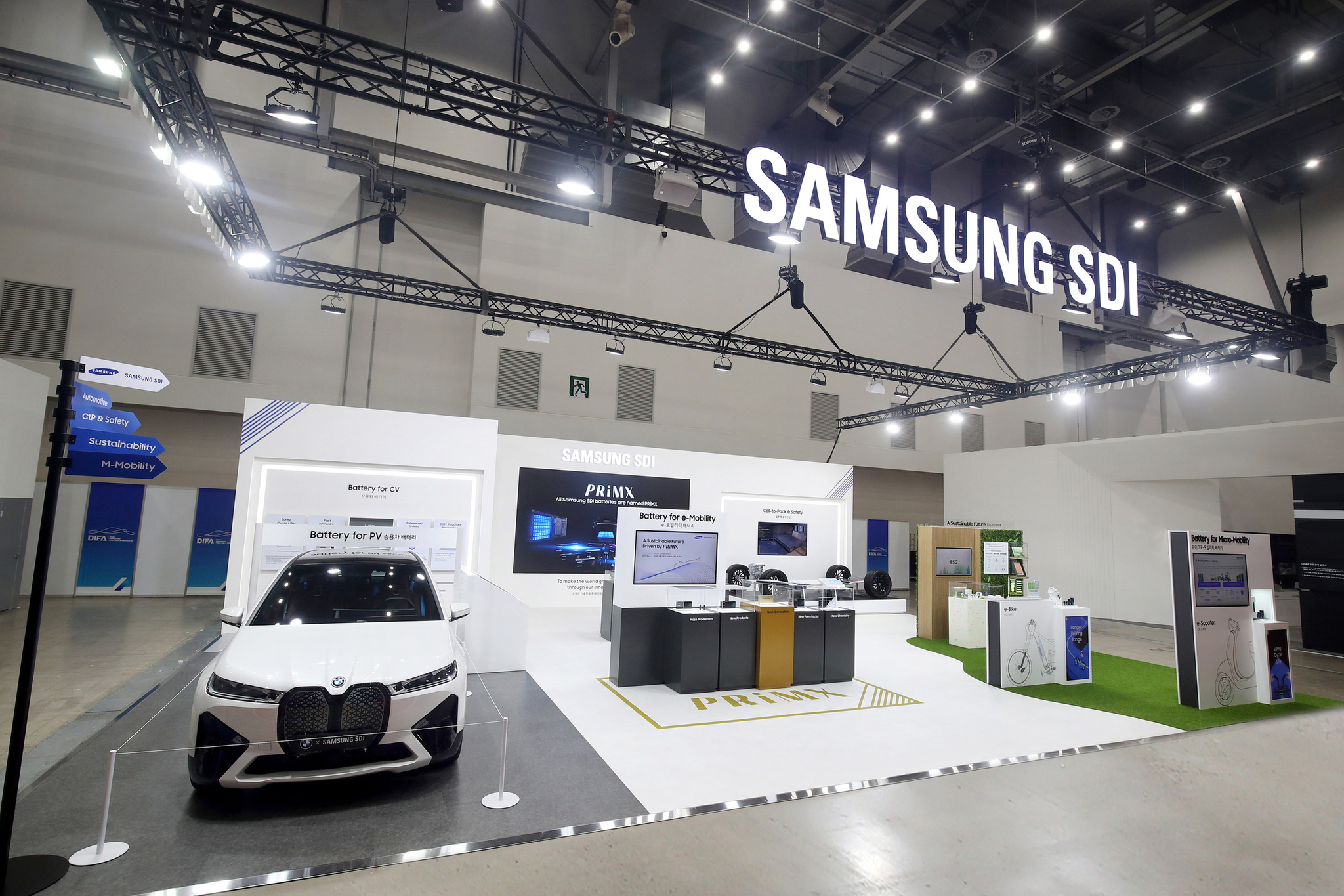 Samsung SDI's booth displays its latest battery lineup at the Daegu International Future Auto & Mobility Expo 2024, which runs until Saturday. [SAMSUNG SDI]