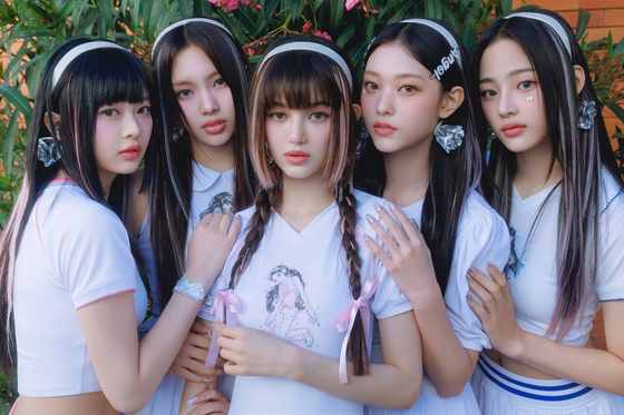 K-pop girl group NewJeans [ADOR] 