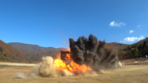 A GBU-12 air-to-ground guided bomb explodes during a live-fire exercise targeting mobile and fixed objectives at Taebaek, Gangwon, as part of joint drills between the South Korean and U.S. Air Forces on Wednesday. [YONHAP]