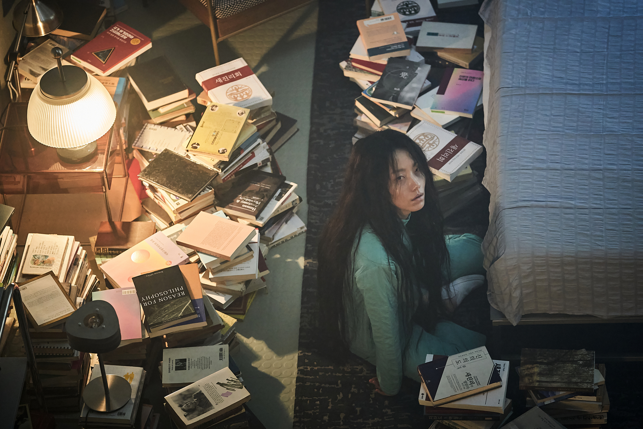 Still from the second season of Netflix's horror series ″Hellbound″ [NETFLIX] 