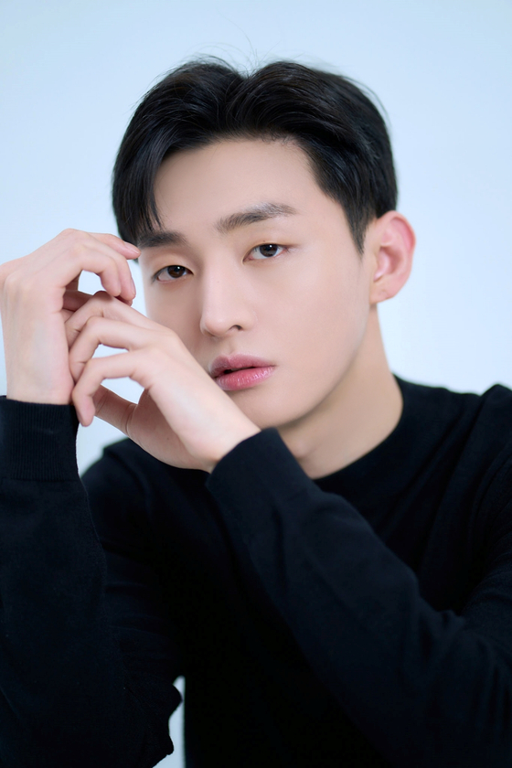 Actor and singer Yoon Ji-sung [BILLIONS]