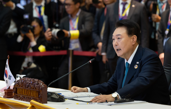 President Yoon Suk Yeol speaks at the Korea-Asean summit held at the National Convention Center in Vientiane, Laos on Oct. 10. [NEWS1]