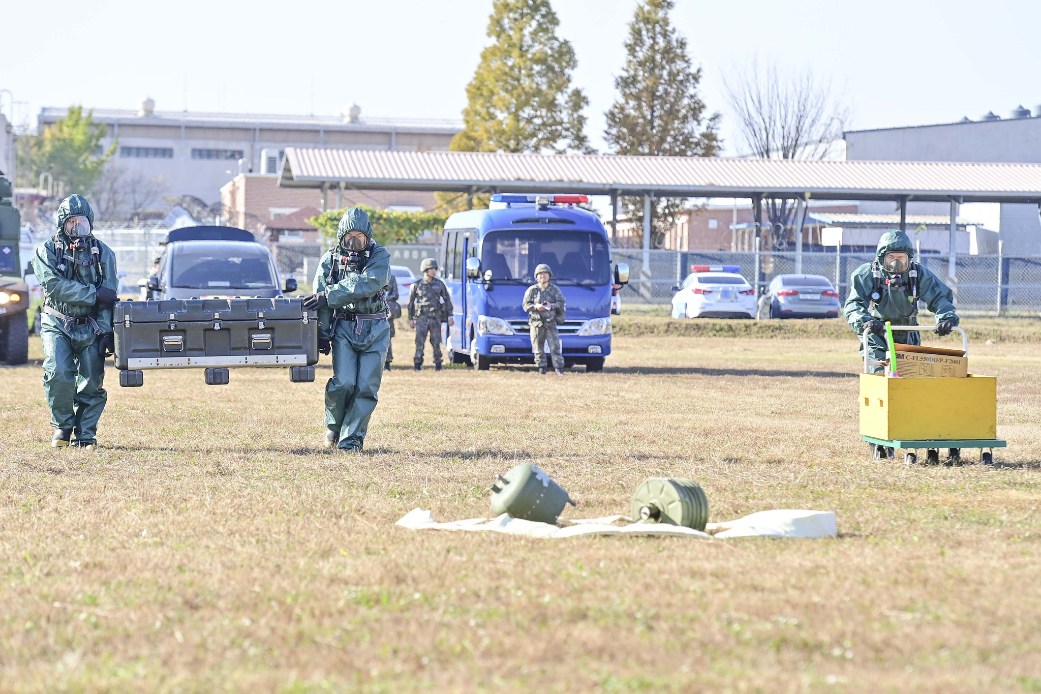 Military personnel and officials participate in a field training exercise aimed at strengthening response capabilities against space debris risks on Thusday. [JOINT CHIEF OF STAFF]