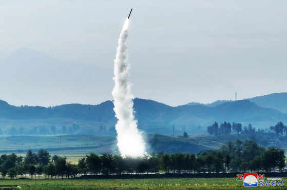 North Korea test-fires a new ballistic missile on Sept. 18. [YONHAP] 
