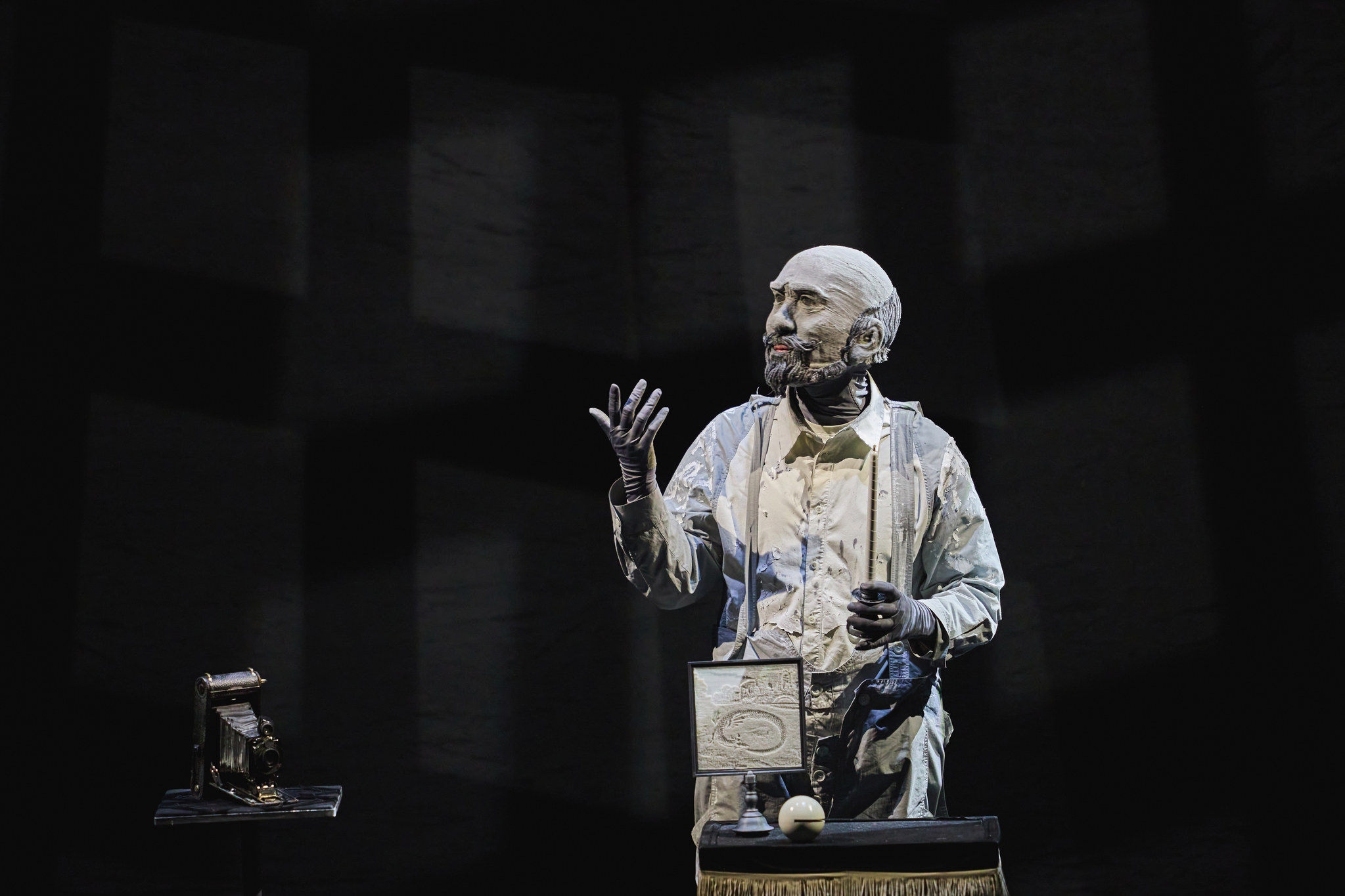 A scene from Lee Eun-gyeol's “Melies Illusion″ [COMPANY EG]