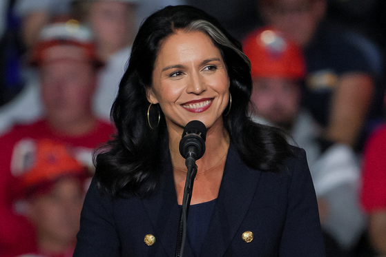 Former U.S. Rep. Tulsi Gabbard attends a campaign rally of Republican presidential nominee and former U.S. President Donald Trump at PPG Paints Arena in Pittsburgh, Pennsylvania, U.S., Nov. 4. [REUTERS/YONHAP]