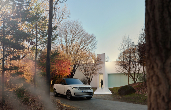 The Range Rover House in Korea opened its doors in Yeoju City, Gyeonggi, to showcase a modern luxury lifestyle experience carefully curated to the Range Rover philosophy. [JLR KOREA]