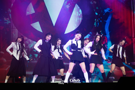 Girl band Badvillain performs single ″Badvillain″ during a press showcase Tuesday at the Yes24 Live Hall, eastern Seoul,. [DANIELA GONZALEZ PEREZ]