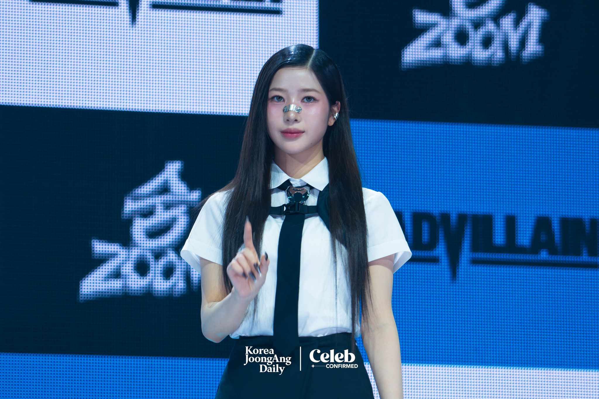 Badvillain’s Vin poses for the cameras during a press showcase held on Tuesday at the Yes24 Live Hall, eastern Seoul. [DANIELA GONZALEZ PEREZ]