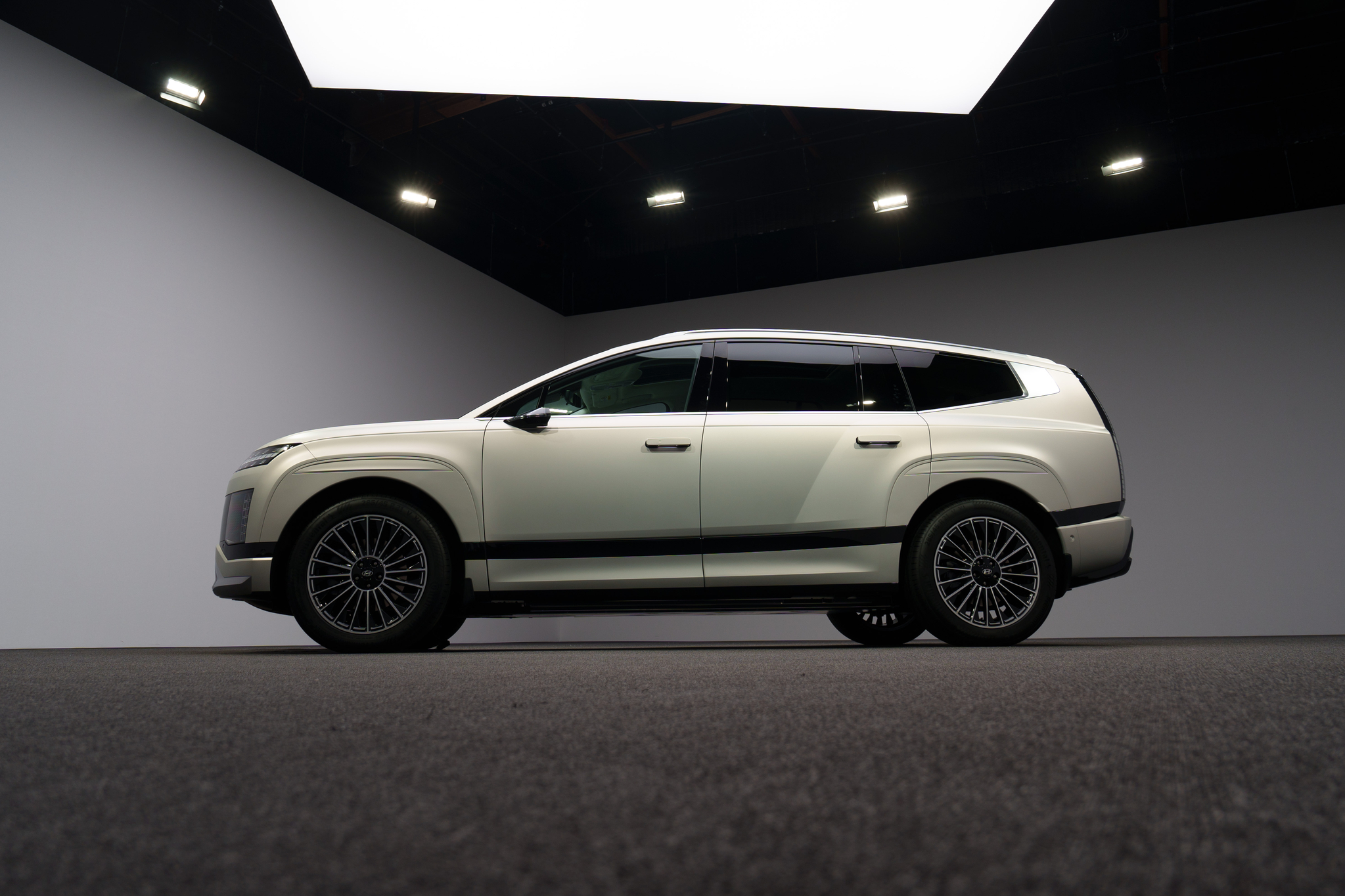 The Hyundai Ioniq 9 during the vehicle's media preview event held in Los Angeles in November [CHO YONG-JUN]