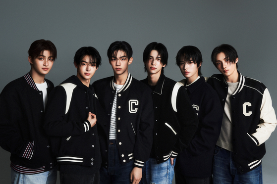 Boy band TWS [PLEDIS ENTERTAINMENT]