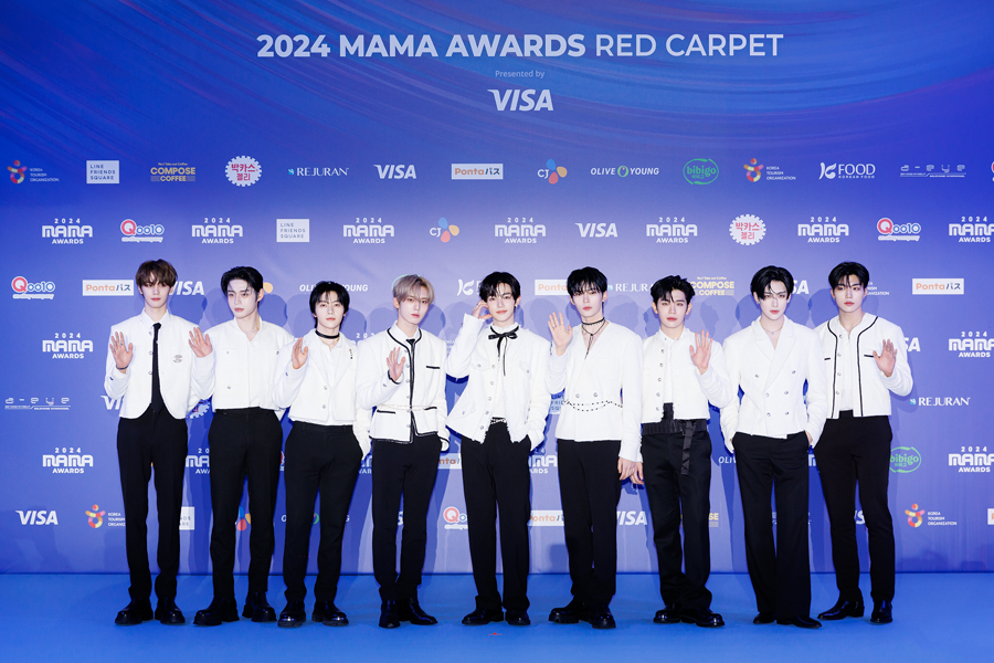 Boy band ZeroBaseOne poses for photos at the 2024 MAMA Awards red carpet on Nov. 23 at the Kyocera Dome in Osaka, Japan. [CJ ENM]