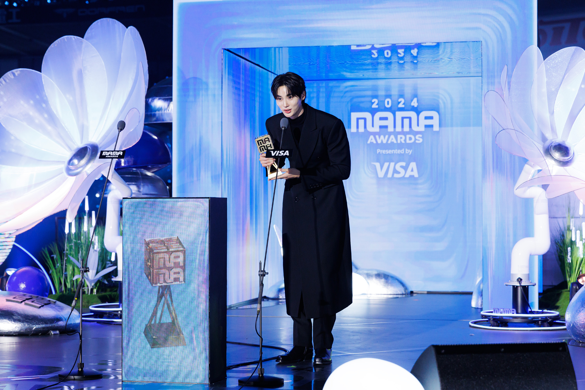 Actor Byeon Woo-seok at the 2024 MAMA Awards on Nov. 23 at the Kyocera Dome in Osaka, Japan [CJ ENM]