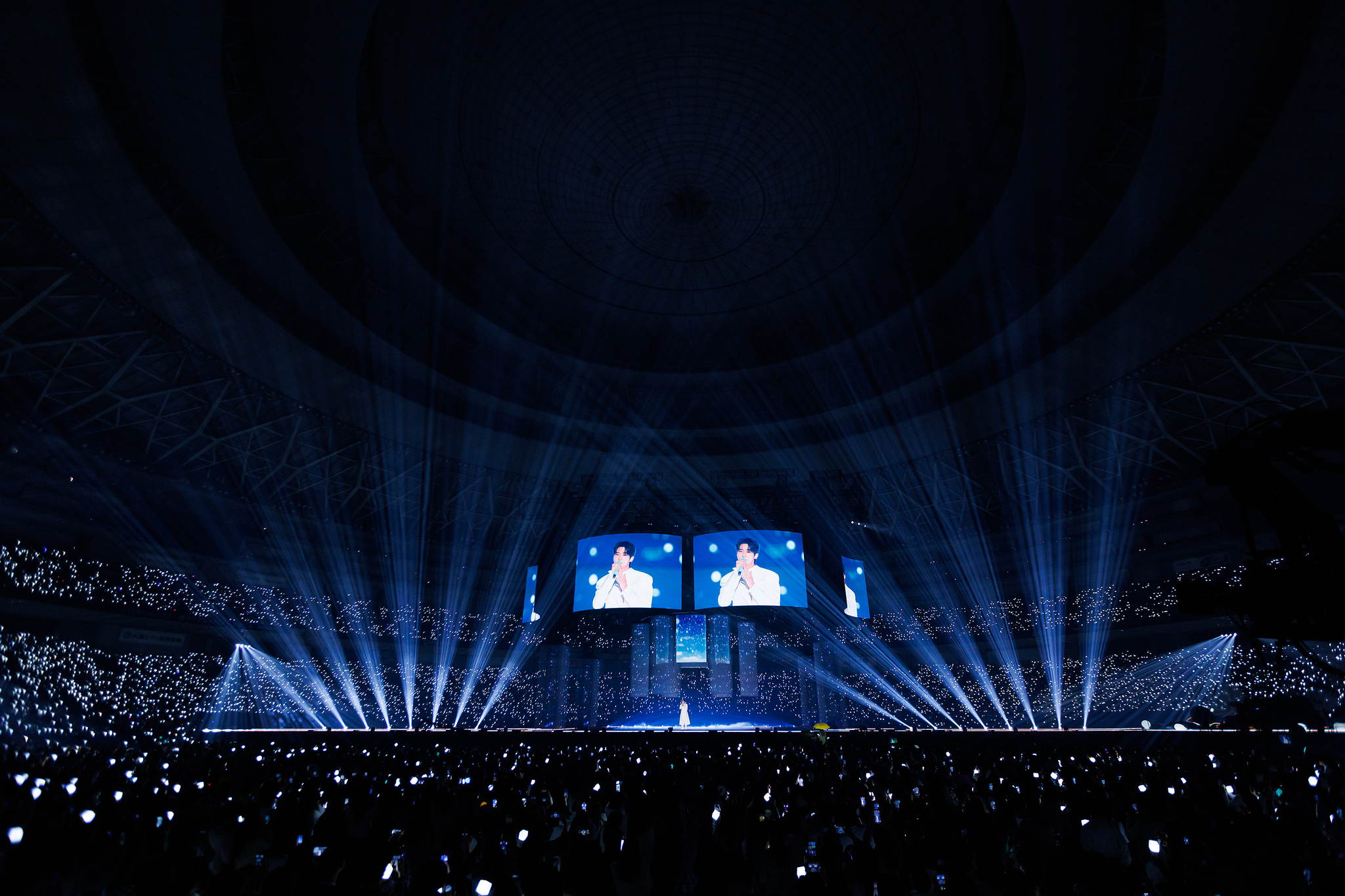 Actor Byeon Woo-seok performing at the 2024 MAMA Awards on Nov. 23 at the Kyocera Dome in Osaka, Japan [CJ ENM]