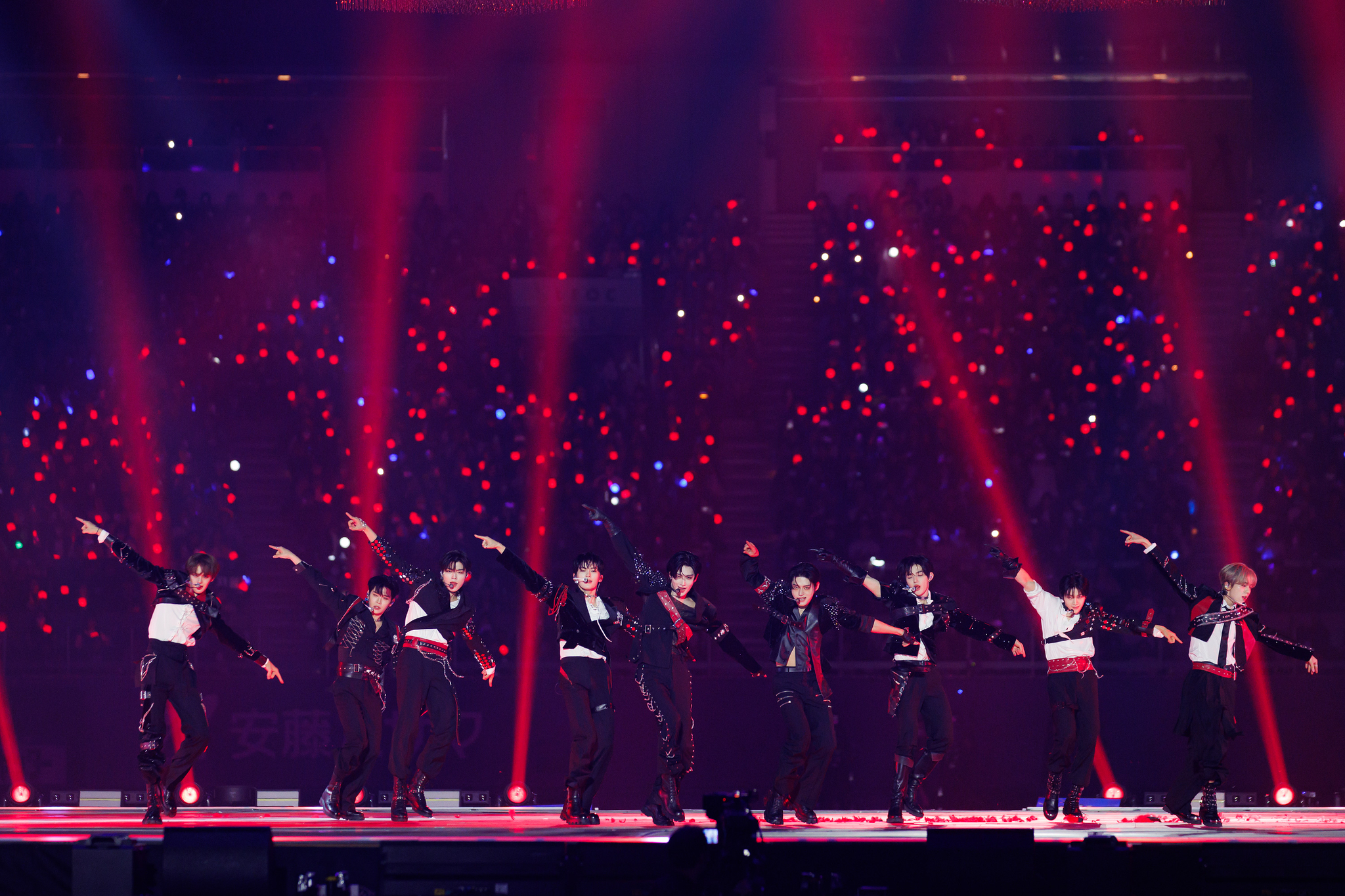 Boy band ZeroBaseOne performing at the 2024 MAMA Awards on Nov. 23 at the Kyocera Dome in Osaka, Japan [CJ ENM]