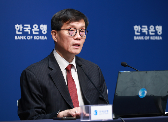 Bank of Korea (BOK) Gov. Rhee Chang-yong speaks during a press conference in central Seoul on Friday after the central bank cut its key rate to 3.25 percent. [BOK]