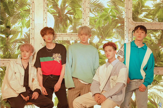 Boy band Teen Top [TOP MEDIA]
