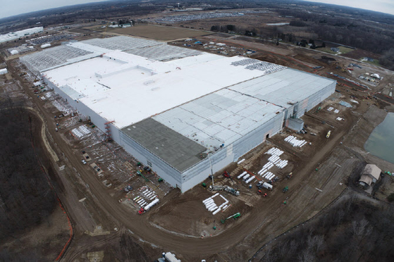 Ultium Cells' third plant in Michigan. Ultium Cells is a 50:50 joint battery venture between LG Energy Solution and General Motors. [LG ENERGY SOLUTION] 