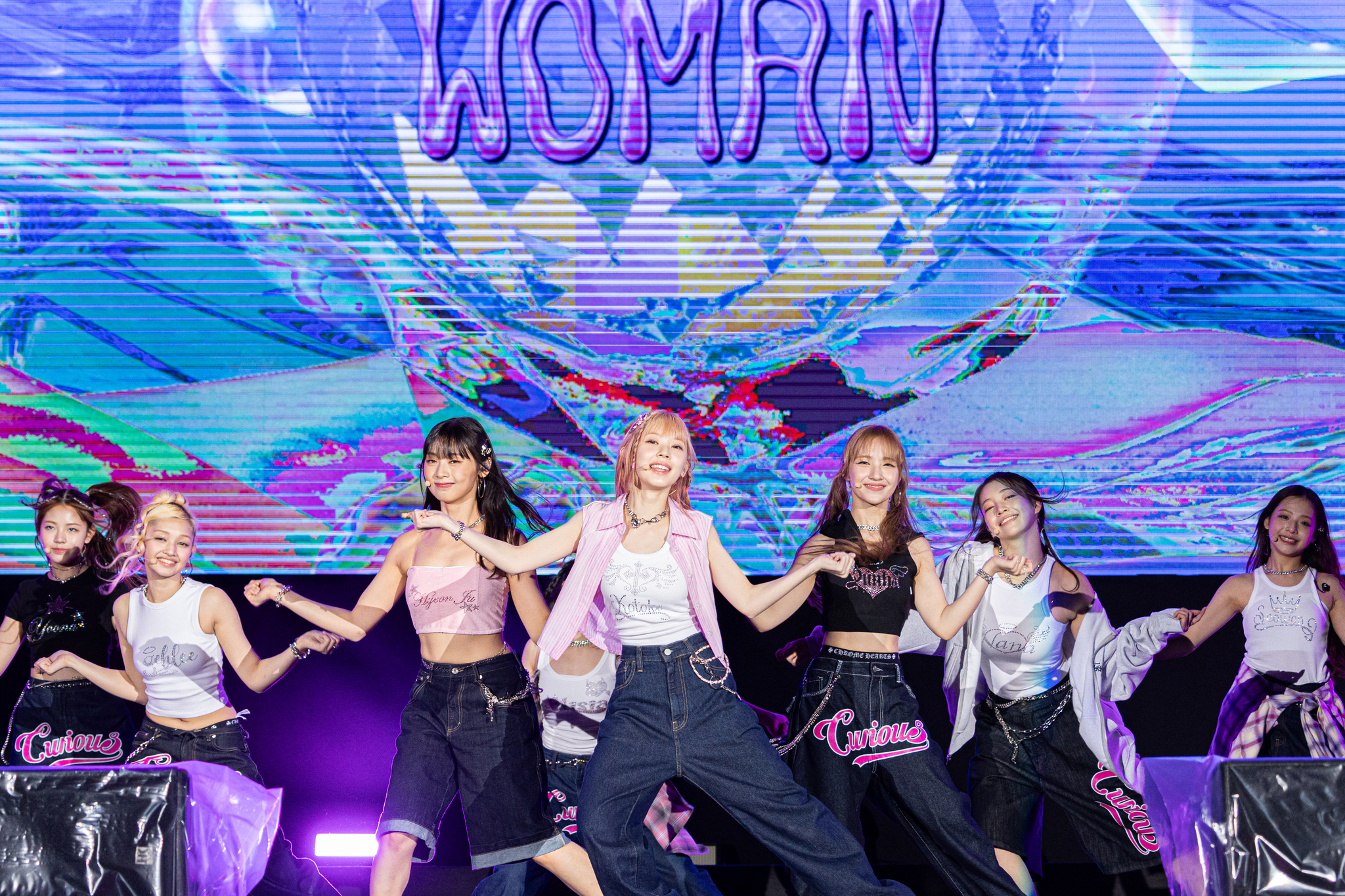 Girl group UNIS at the K-Music Season Good Night Concert held at the Haeundae Beach on Oct. 3 in Busan [KMCA]