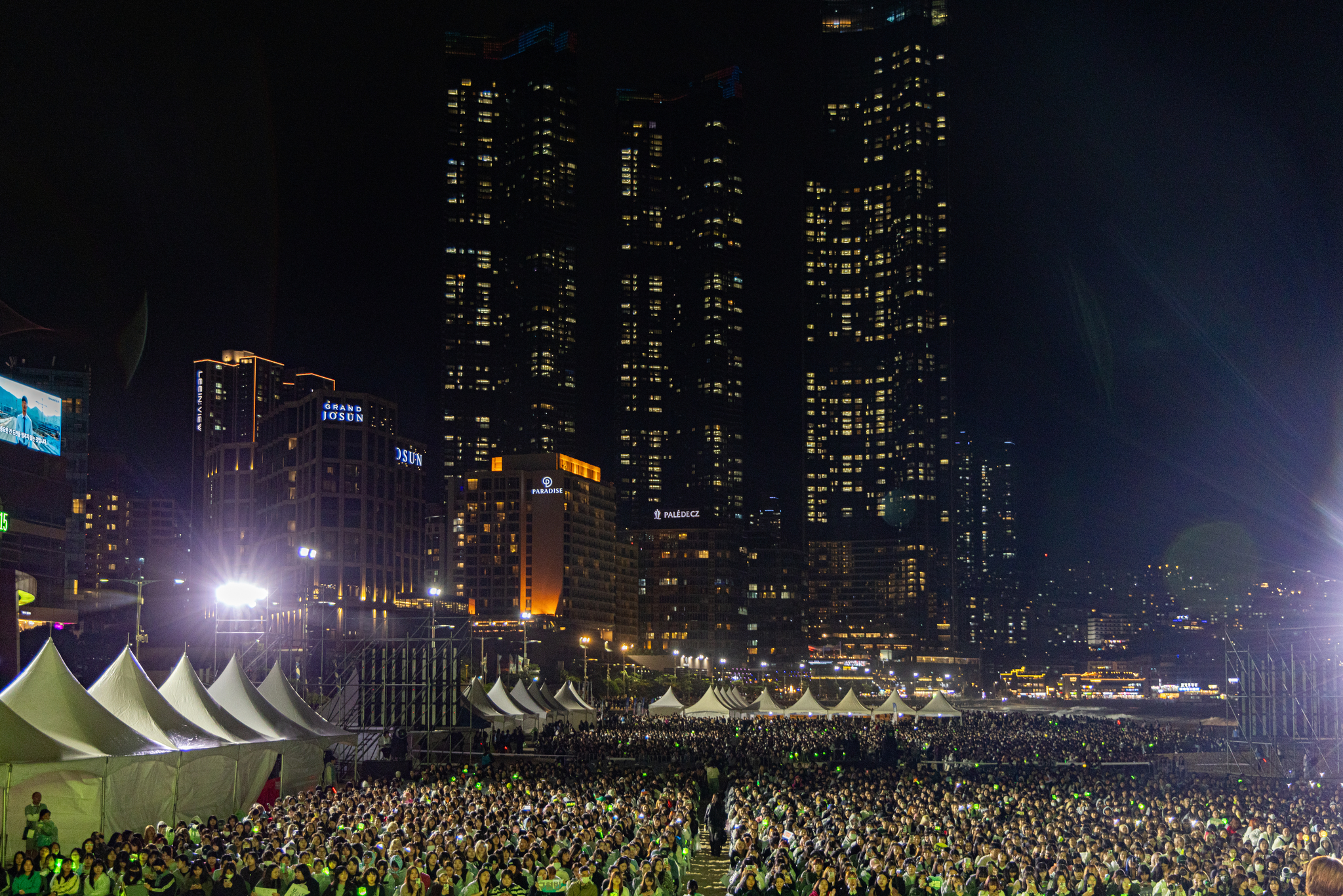 The K-Music Season Good Night Concert held at the Haeundae Beach on Oct. 3 in Busan [KMCA]