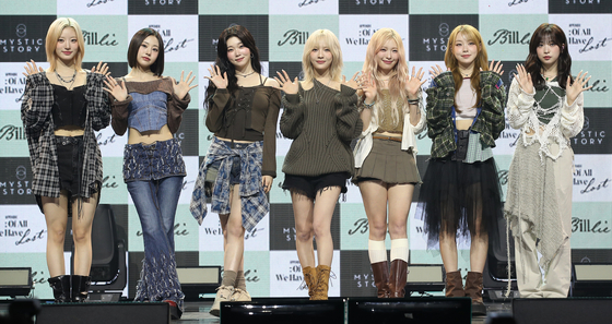 Girl group Billlie poses for photos during a showcase held at the Blue Square Mastercard Hall in central Seoul on Oct. 16. [NEWS1]
