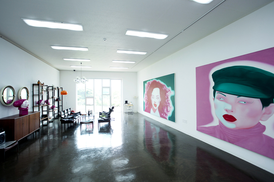 The inside of Feng Studio in Jeoji Artists' Village on Jeju Island in 2014 [JOONGANG DB]