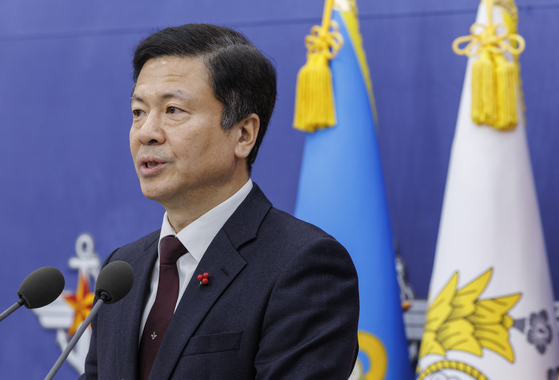 Defense Ministry spokesperson Jeon Ha-kyou speaks during a regular press briefing at the ministry building in Yongsan District, central Seoul, on Thursday. [YONHAP] 