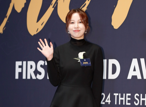 Singer and songwriter Kwon Jin-ah [NEWS1] 