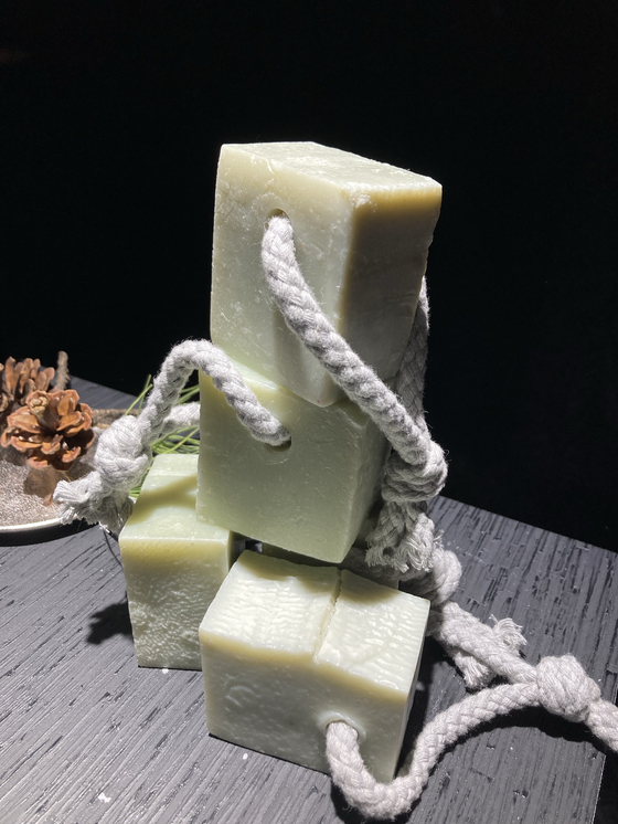 Jaju’s scented soap shaped like meju (soybean block) [KIM JU-YEON]