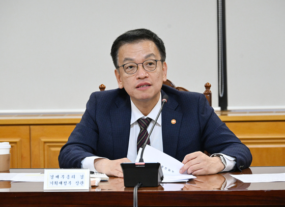 Minister of Economy and Finance Choi Sang-mok speaks during an emergency meeting on macroeconomic and financial issues on Dec. 11 in central Seoul. [MINISTRY OF ECONOMY AND FINANCE]