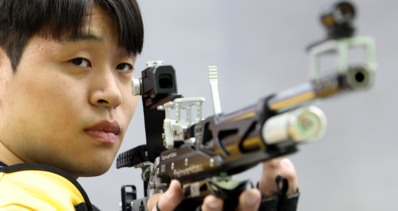 Yu Yeon-su poses for a photo during an interview with the JoongAng Ilbo on Dec. 16. [KOREAN PARALYMPIC COMMITTEE]