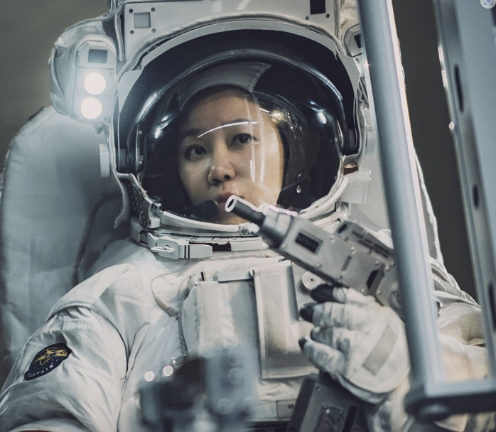 A still from ″When the Stars Gossip″ [TVN]