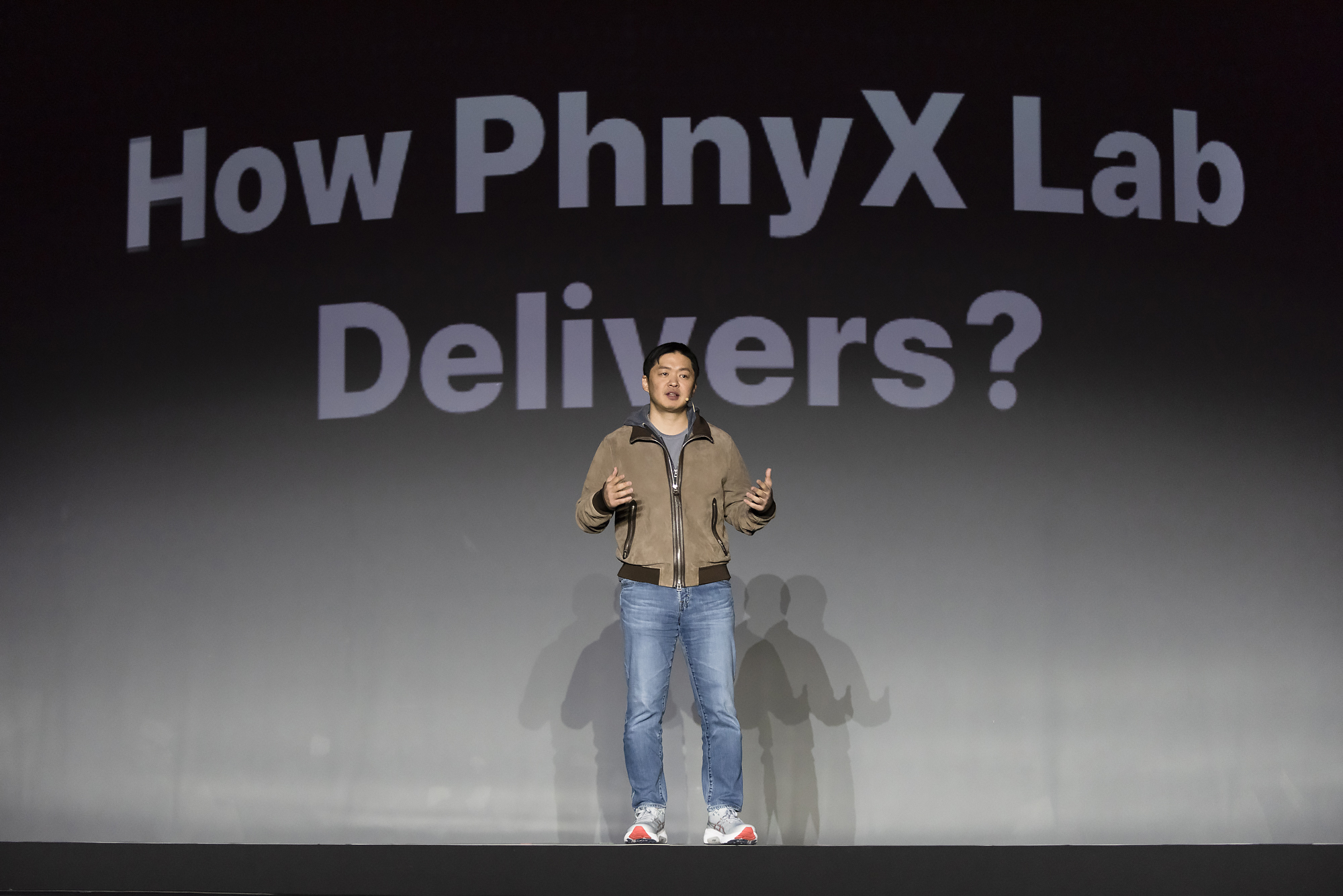 SK Networks President and Chief Operating Officer Choi Sung-hwan speaks at the launch event for PhnyX Lab's new AI product at the Grand Walkerhill Hotel in eastern Seoul on Dec. 17. [SK NETWORKS]