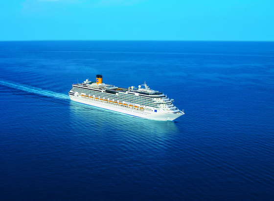 Lotte Tour released a cruise travel package that takes passengers to four regions in East Asia: Korea, Japan, Hong Kong and Taiwan. [LOTTE TOUR]