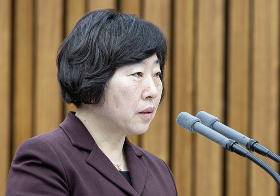 Constitutional Court justice candidate Jung Gye-seon speaks during a parlimentary hearing at the National Assembly in Yeouido, western Seoul, on Dec. 23. [NEWS1] 