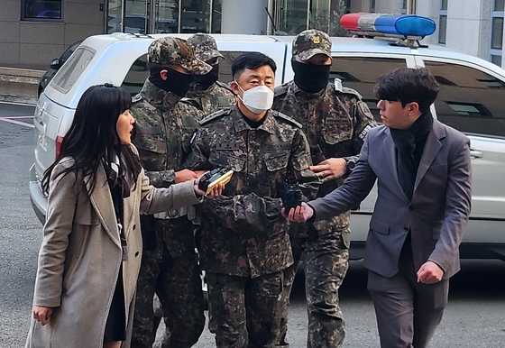 Moon Sang-ho, chief of the Defense Intelligence Command, appears for an arrest warrant hearing at a military court in Yongsan District, central Seoul, on Dec. 20. [NEWS1] 