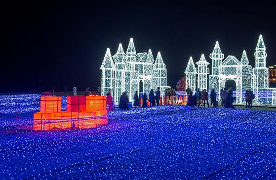 The 2024 Haeundae Light Festival at Haeundae District, Busan, kicked off on Dec. 14, 2024 and will continue until Feb. 2, 2025. [HAEUNDAE LIGHT FESTIVAL]