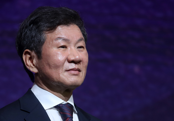 Korea Football Association President Chung Mong-gyu looks on during the K League Awards at Swiss Grand Hotel Seoul in western Seoul on Nov. 29. [NEWS1] 