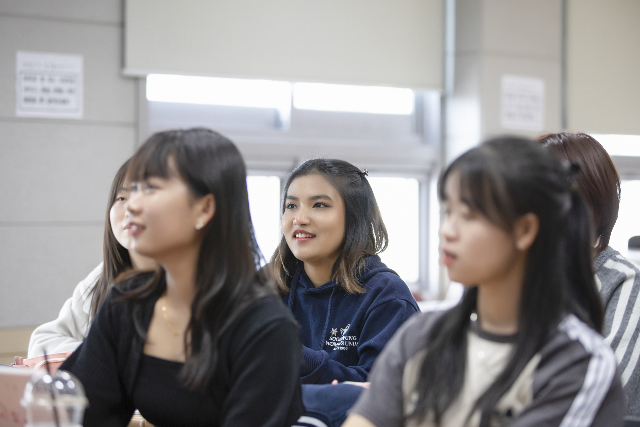 Students at Sookmyung Women's University's Division of Global Convergence take classes. [SOOKMYUNG WOMEN'S UNIVERSITY]