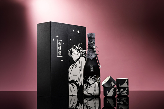 The traditional liquor Return of the Blossoming Blade Cheongmyeongju [DAEDONGYEOJUDO] 