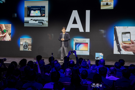 Yong Seok-woo, president and head of Samsung Electronics' display division, speaks to the audience during First Look 2025 in Las Vegas on Sunday. [SAMSUNG ELECTRONICS]