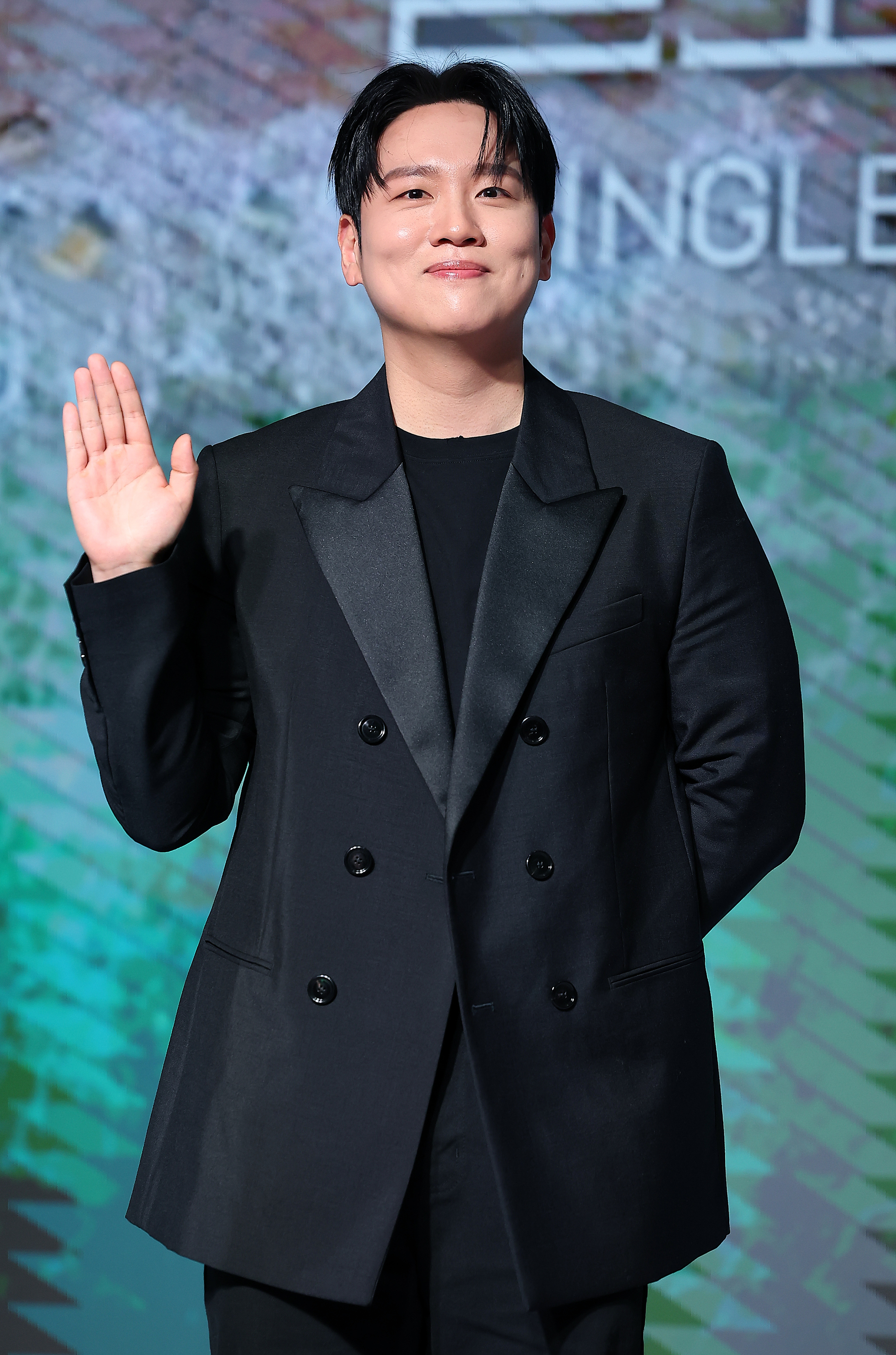 Hanhae poses for photos at a press conference held on Jan. 8 at Hotel Naru Seoul MGallery in Mapo District, western Seoul. [NEWS1]