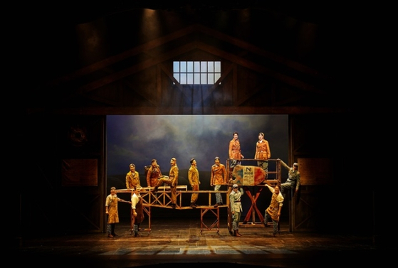 ″Mata Hari,″ a musical about a beautiful dancer named Mata Hari, set in Paris in 1917, enchants all of Europe with her mysterious dance, is being staged at the LG Arts Center Seoul in western Seoul. [EMK MUSICAL COMPANY] 