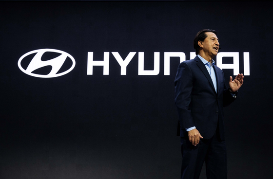 José Muñoz, the new CEO of Hyundai Motor, speaks at the LA Auto Show in California on Nov. 21. [HYUNDAI MOTOR]