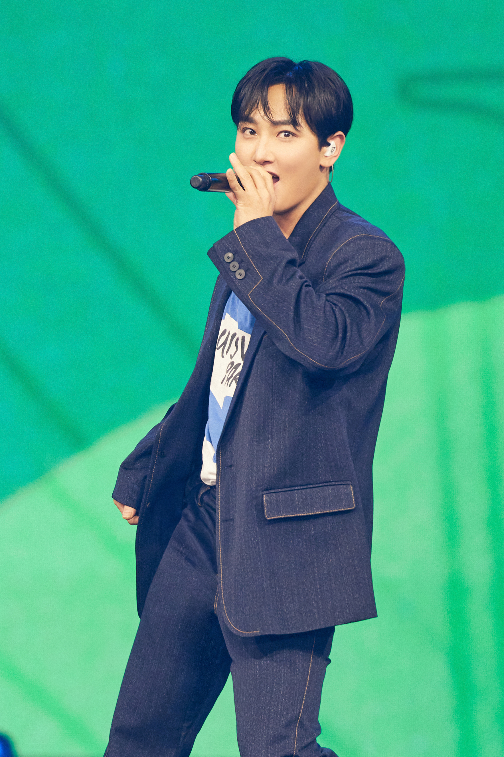 Singer Kangta performs at the “SMTOWN Live 2025 [The Culture, The Future] in Seoul” held at the Gocheok Sky Dome in western Seoul on Jan. 11 and 12. [SM ENTERTAINMENT]