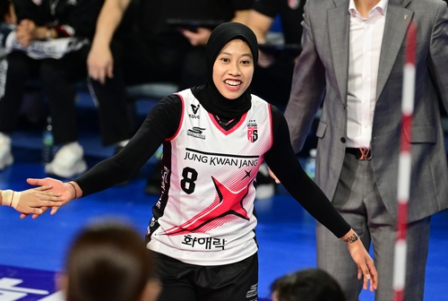 Daejeon Jung Kwan Jang Red Sparks' Megawati Hangestri Pertiwi celebrates during the V League game against the Hwaseong IBK Altos at Hwaseong Sports Complex Gymnasium in Hwaseong, Gyeonggi on Jan. 14. [YONHAP] 