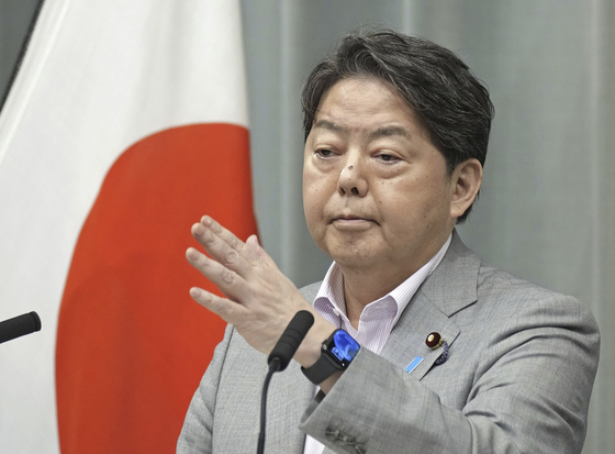 Japan's Chief Cabinet Secretary Yoshimasa Hayashi speaks during a press conference in Tokyo on Aug. 27, 2024. [AP/YONHAP]