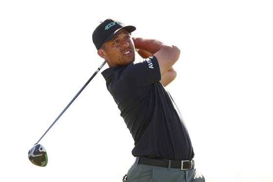 Xander Schauffele plays his shot from the seventh tee during the first round of The Sentry 2025 at Plantation Course at Kapalua Golf Club on Jan. 2 in Kapalua, Hawaii. [GETTY IMAGES]