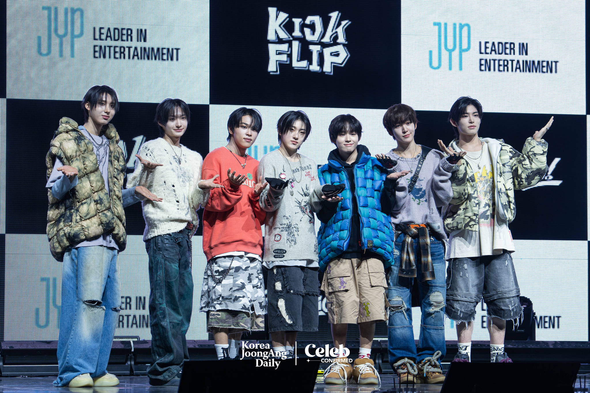 Boy band KickFlip poses for photos during a showcase held on Jan. 20 at Yes24 Live Hall in eastern Seoul for the release of its first EP “Flip it, Kick it!” [DANIELA GONZALEZ PEREZ]