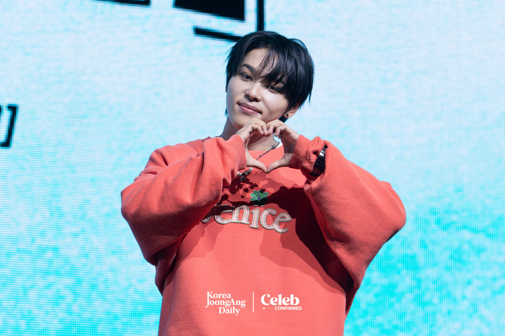 KickFlip's Amaru poses for photos during a showcase held on Jan. 20 at Yes24 Live Hall in eastern Seoul for the release of its first EP “Flip it, Kick it!” [DANIELA GONZALEZ PEREZ]